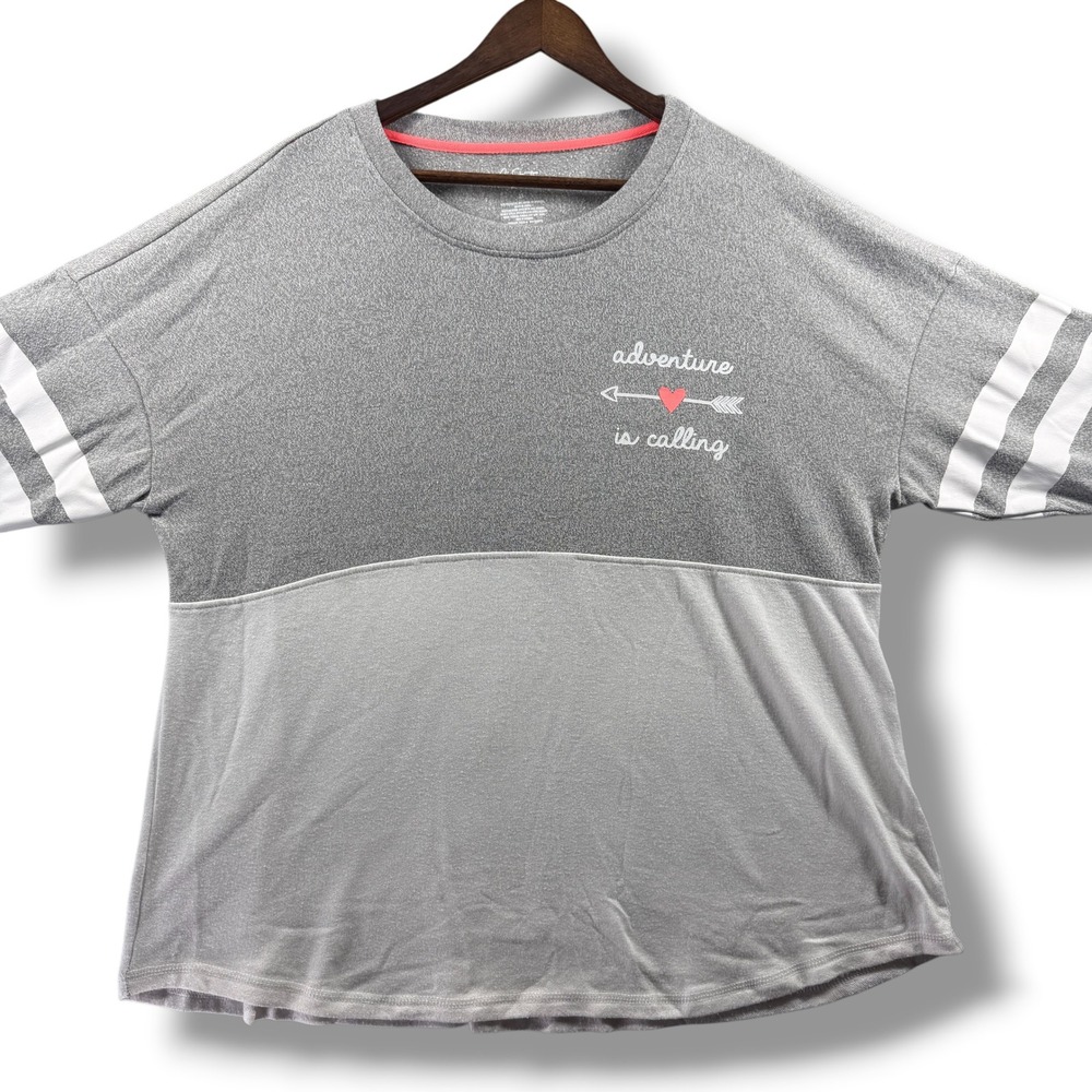 City Streets Womens 1X Gray Adventure Is Calling Graphic Colorblock Tee Shirt